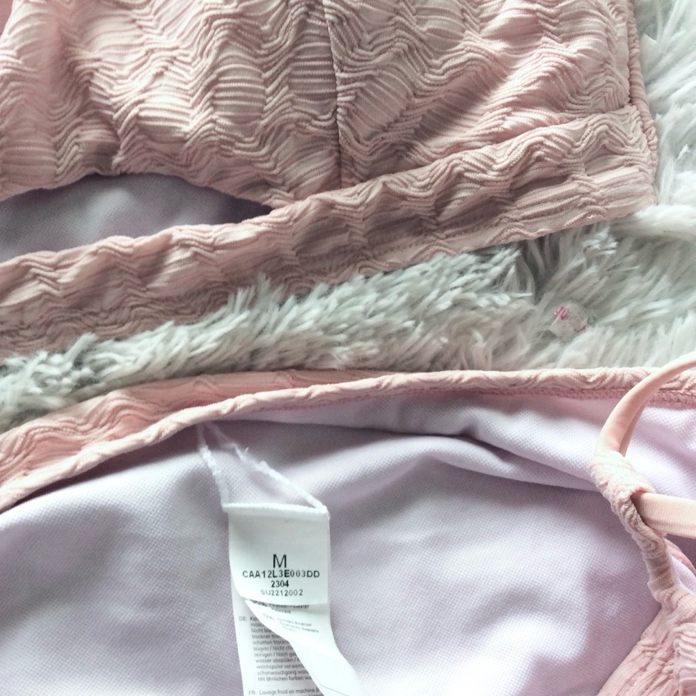 NWT Cupshe Textured Ruched Drawstring Bikini - Picture 7 of 9